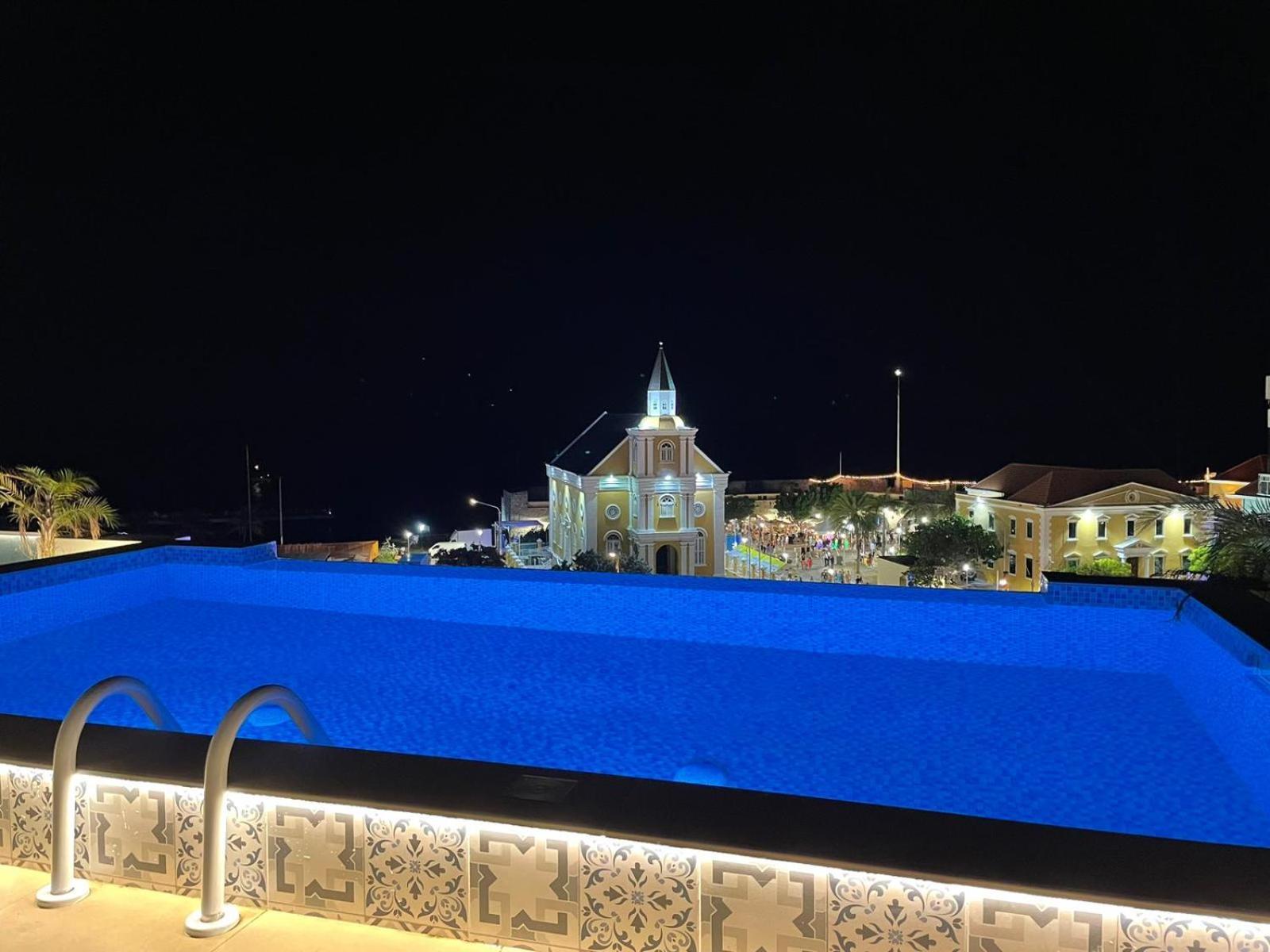 Caribbean Beach Resort Blenchi Curacao Виллемстад Экстерьер фото